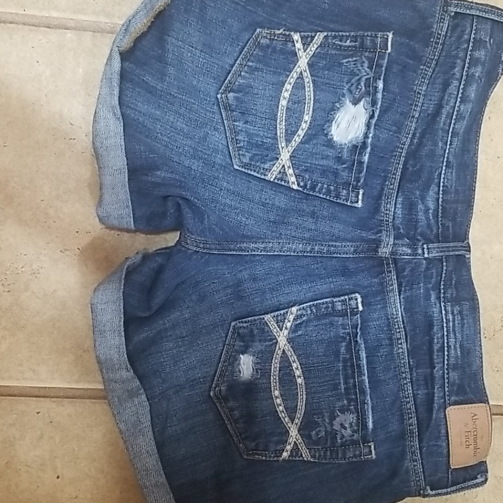 shorts - Picture 3 of 3